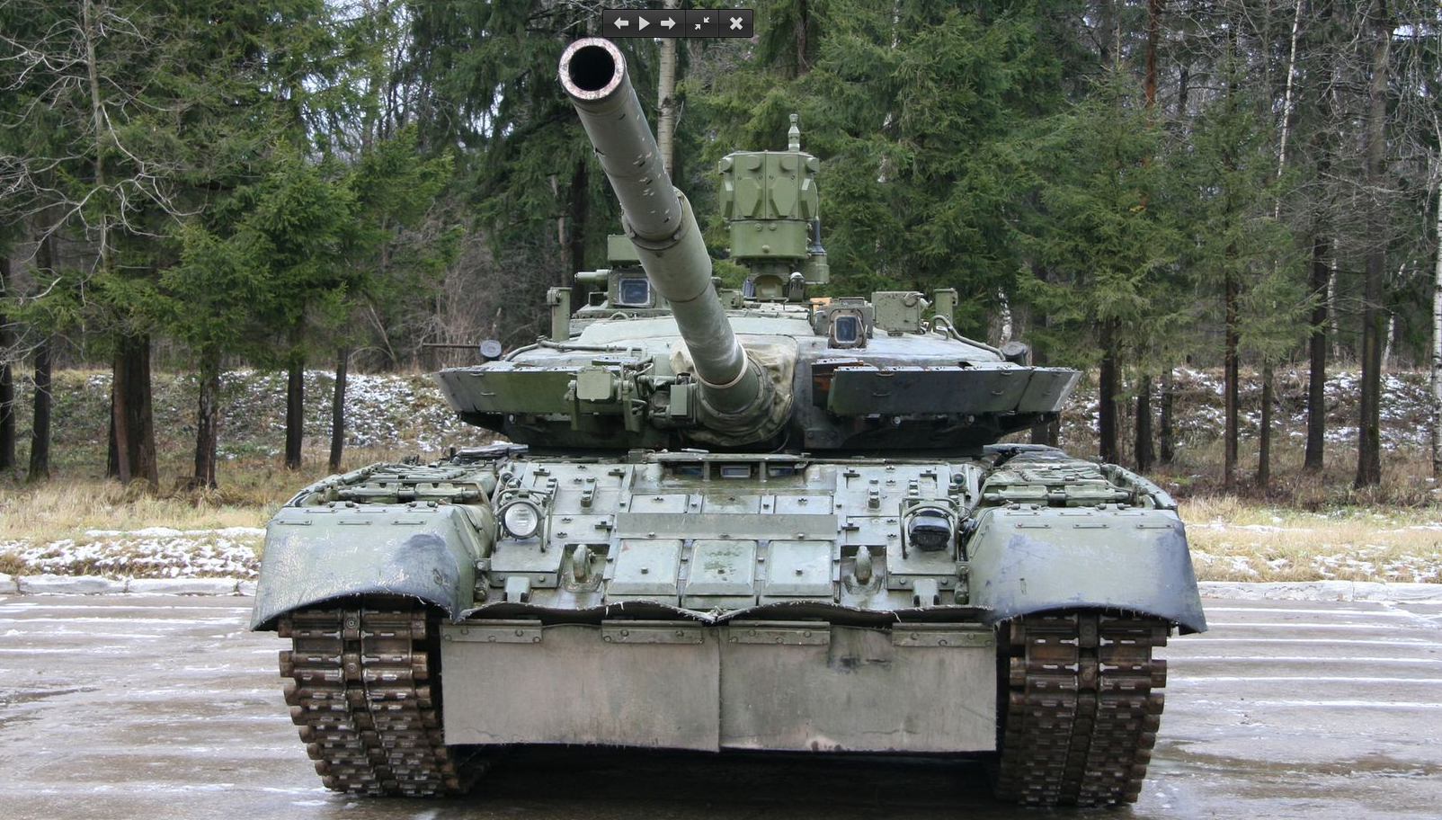 танк Т-80 с ареной